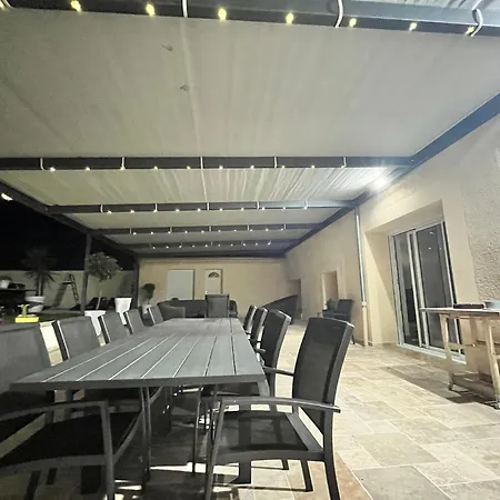 Villa Discotheque Champlay